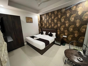 Hotel Rise73 at Delhi Airport